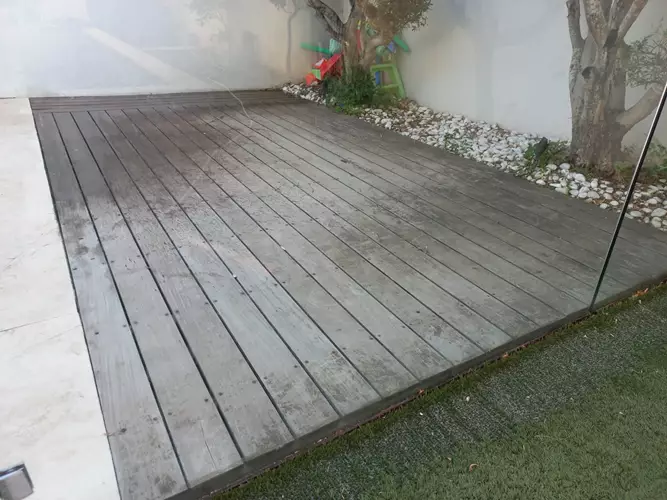 התקנת דק בכניסה לבית 3